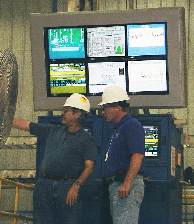 Plant Factory Floor LCD Enclosure ITSENCLOSURES IceStation industrial enclosure